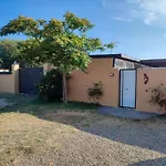 Chalet Con Piscina Privada Y Jardin Familias Y Parejas