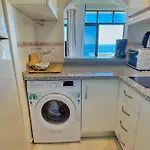 Skol 935 - Cozy 2-Bedroom Apartment With Amazing Sea Views