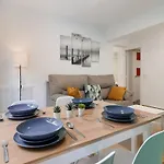 P5 Beautiful & Shiny Apartment