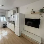 Estudico Moderno Y Comodo A Minutos Andando Del Centro Y De La Feria