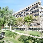 Cosy Apartment Near Platja De La Pineda With Shared Pool