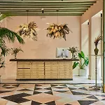 Awesome Apartment In Cadiz With Kitchen
