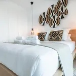 Coastal Comfort With Pool & Parking By Rems