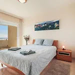 Large Beachfront Apartment