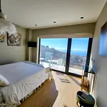 Stunning Villa With Heated Infinity Pool
