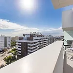 Stylish Top Floor 2 Bedroom Escape In Estepona