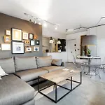 Bright Apartment Ferry Terminal & Las Ramblas