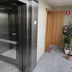 Pequena Habitacion Con Vistas