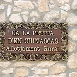 Ca La Petita Den Chinascas