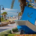 Playamar, Torremolinos, Beautiful Apartment By The Sea