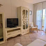 New Wonderful Holidays Benalbeach Apartments