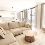 Mara'S Apartments Higueron West - Garden Suite - Like A House