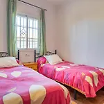 Beautiful Home In El Palmar With Wifi