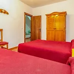 Nice Home In Canete La Real