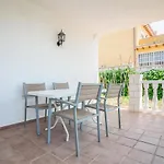 Preciosa Casa Con Un Enorme Jardin