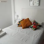 Apartamento Lidia Planta 2, La Carihuela 1ª Linea Playa, Vistas Mar, Buhardilla 1 Dormitorio, 40 M2, 1-3 Huesped, Terraza, Wifi