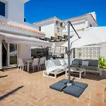 Private Beach Villa For 6 With Seaview, Pool & Terrace