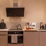 Modern And Luxurous City Apartment
