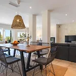 Luxurious 4 Bedroom Villa Casa Feliz