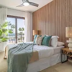 Beautiful Apartment In Manilva With House Sea View