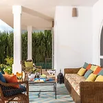 Casa Louie
