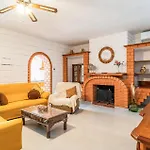 Nice Home In Alhaurin De La Torre