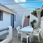 La Casita Azul