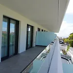Atlantic Home - Two-Bedroom Premium Apartment