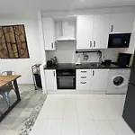 Moderno Duplex Coastal Style