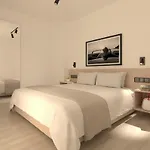 Astuto 21 Suites - Adults Only