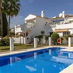 New Apartment With Sea View, Big Terrace & Pools