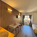 Bythewave Apartments