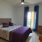 2 Habitaciones Y 2 Camas Grandes A 8 Min De La Playa