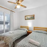 Marina Vibes Apartment With Pool