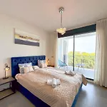 Swordfish Seaview Apartment