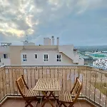 Newly Renovated Apartment