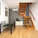 Duplex Deluxe Apartment