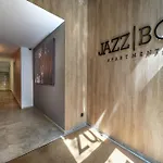 Habitat Apartments Hot Jazz