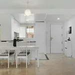 Apartamento En Guadalmina Con Vistas Al Golf