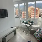 Departamento Moderno Con Vista A La Montana