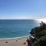 Stunning 2 Bed Penthouse In Tuhillo, Parador Area