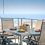 Hollywood Hills - Seaview Apartment