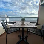 Maravilloso Apartamento En Primera Linea De Playa Con Vistas Al Mar En Caleta De Velez 2 C