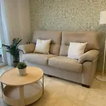 Maravilloso Apartamento En Primera Linea De Playa Con Vistas Al Mar En Caleta De Velez 2 C