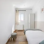 Amazing 3Bdr Apt In Cornella 1 Mins From Metro