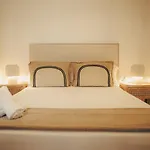 Gaia Beach House - Exclusive Stay & Free Parking