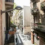 12Gra1070 - Cozy Flat In The Heart Of Gracia!