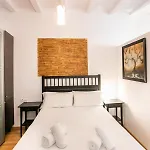 12Gra1070 - Cozy Flat In The Heart Of Gracia!