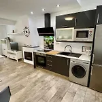Escapada De Relax Y Diseno Con Piscina Y Barbacoa