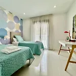La Paloma Seaview Apartment